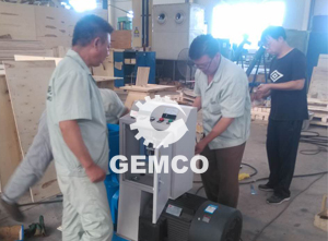 吉姆克師傅調(diào)試顆粒飼料機 吉姆克師傅調(diào)試顆粒飼料機